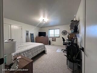 3rd image of 1190 39th Ave W