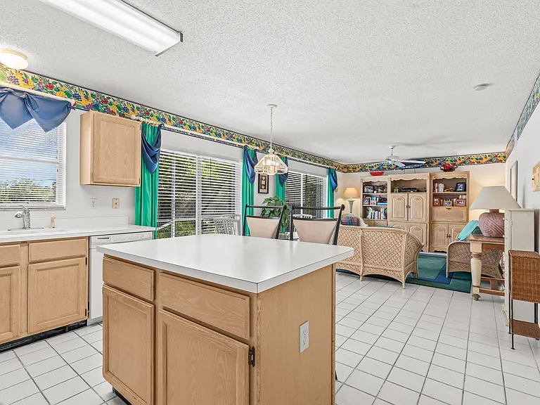 2746 Linkside Dr — Photo 29