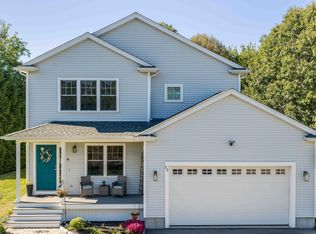 32 Welcome St, Fairhaven, MA 02719