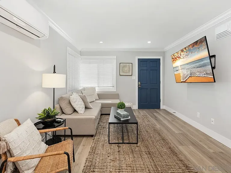 852 Olive Ave — Photo 4