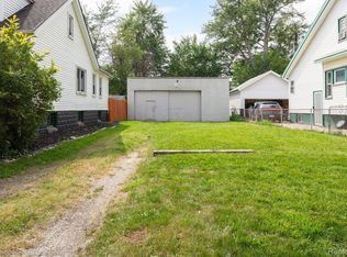1459 Wayburn St, Grosse Pointe, MI