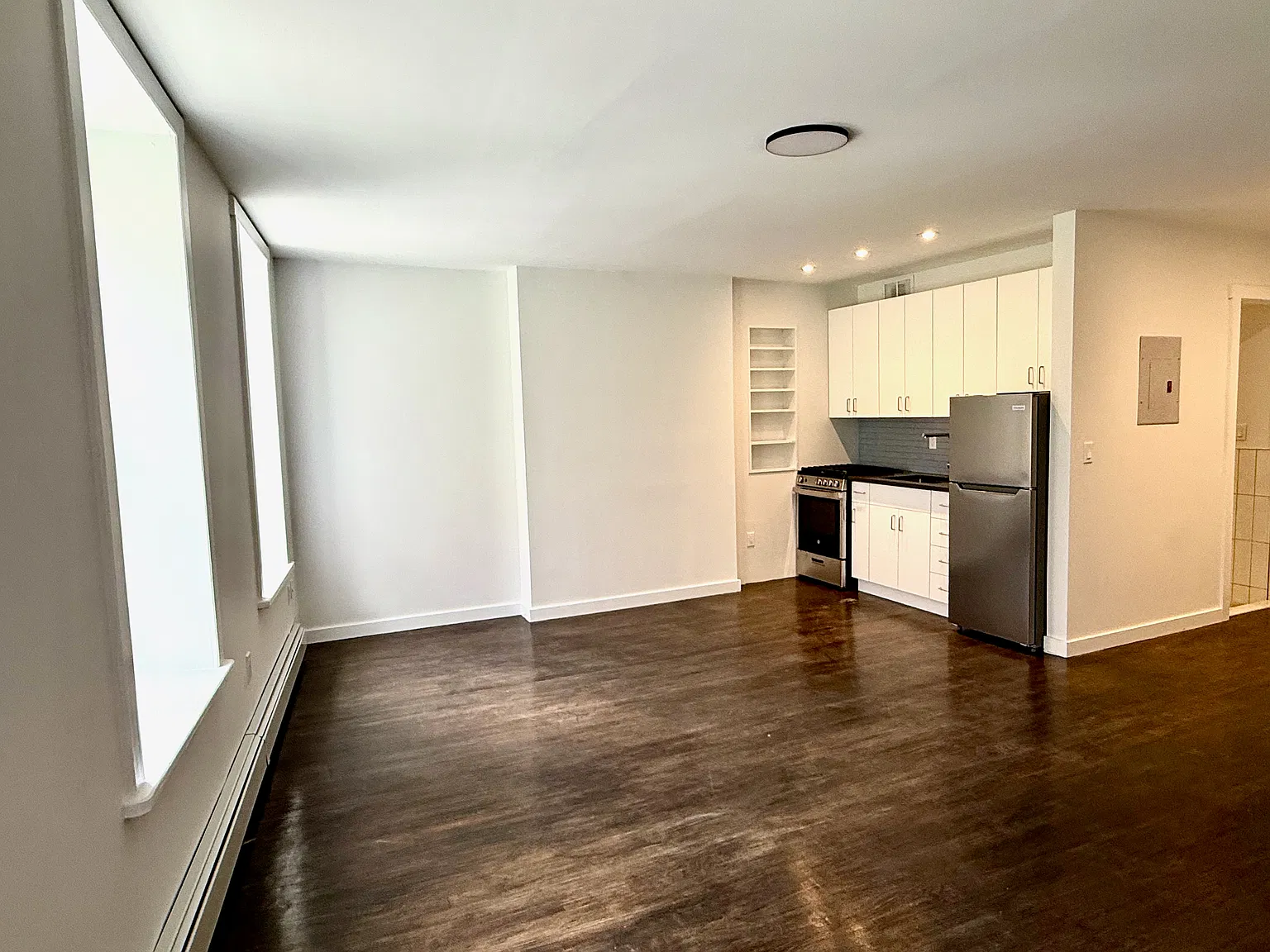 45 East First Street — Photo 3
