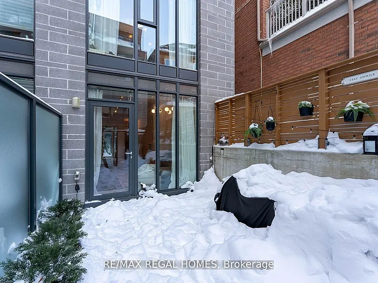 1238 Dundas St E #Townhouse 110 — Photo 38