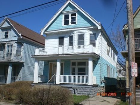 1st image of 304 Winslow Ave
