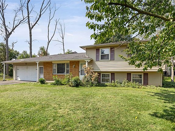 3rd image of 879 Maiden Aka 11 Black Walnut Drive Ln