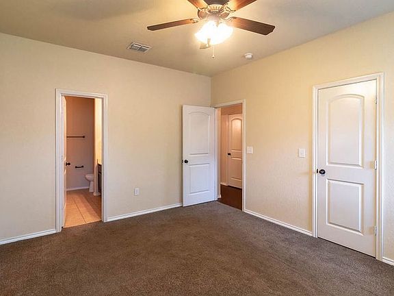5th image of 661 Creekside Cir
