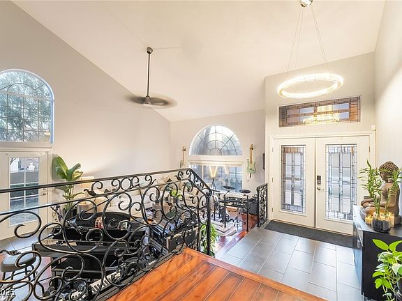 3rd image of 3364 Canoe Cove Ct