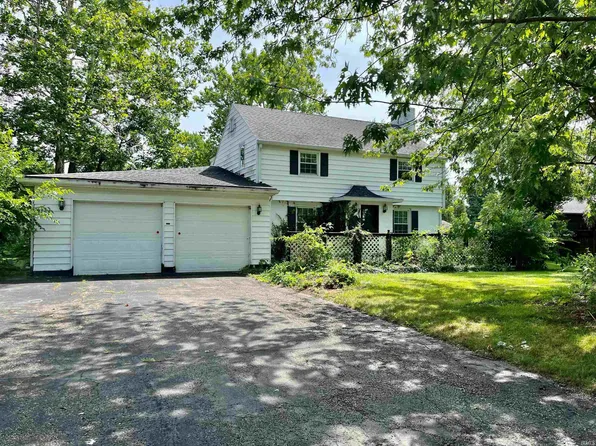 1506 Summit Dr, West Lafayette, IN 47906