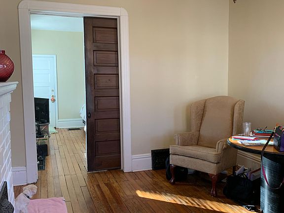 4th image of 1733 Nicholson Pl #B