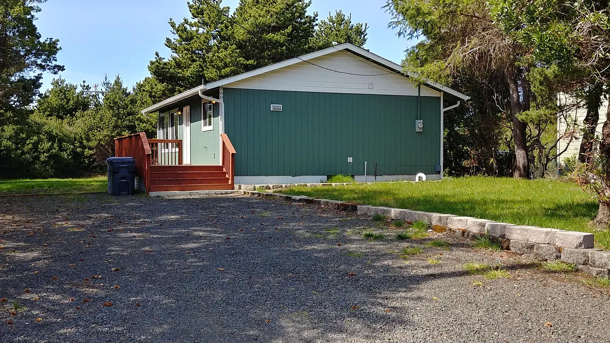 Building Photo - 360 N Wynoochee Dr SW