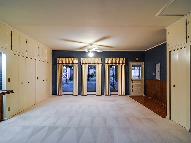 111 Arlington Pl — Photo 15