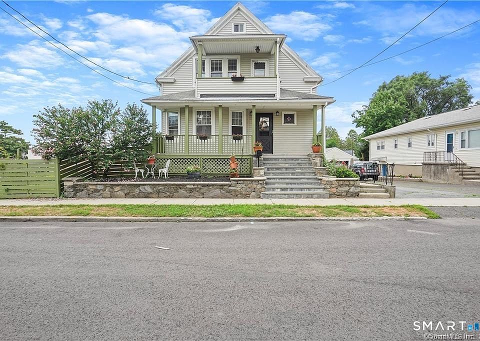 1st image of 335 Harlem Avenue
