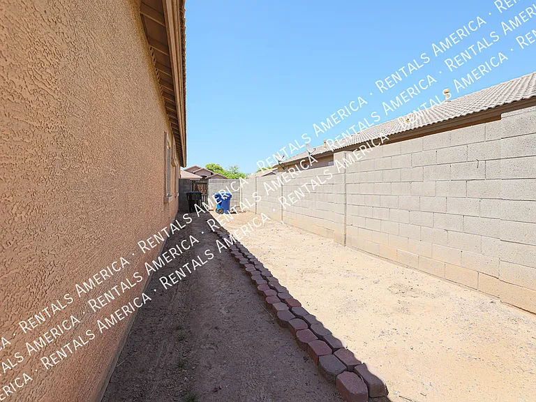 11925 W Jefferson St — Photo 43