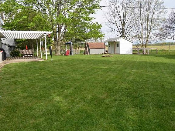 4th image of 1811 Woodview Dr
