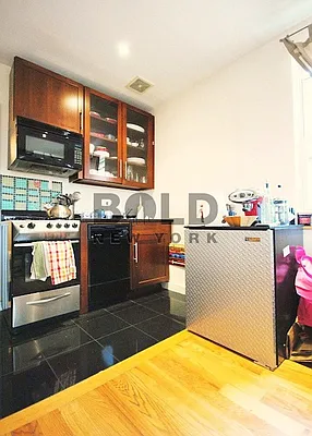 Rented by Bold New York | media 27