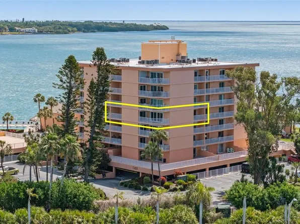 7432 Sunshine Skyway Ln S APT 506, Saint Petersburg, FL 33711