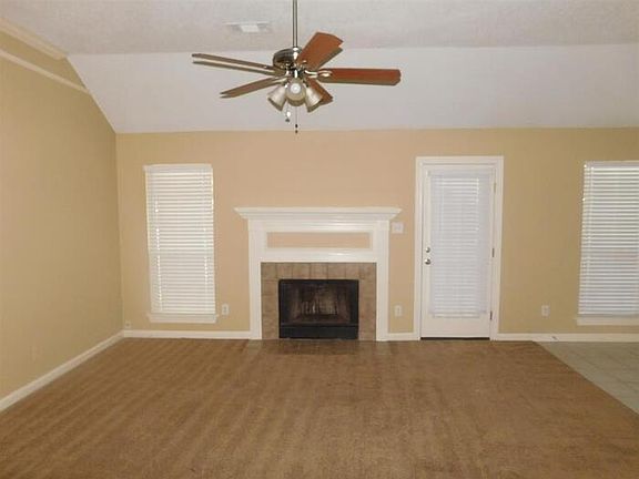 5th image of 4347 Cleopatra Dr