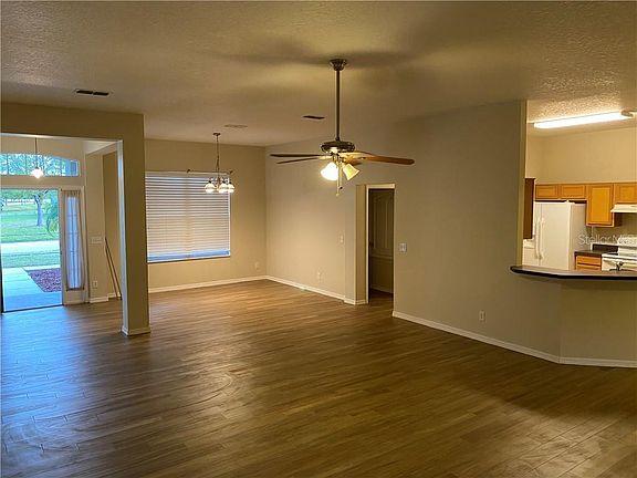 5th image of 3206 Lorimar Ln