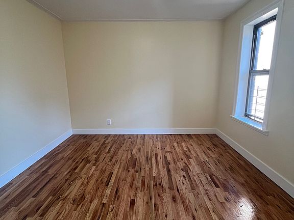5th image of 41 Clarkson Ave #3C