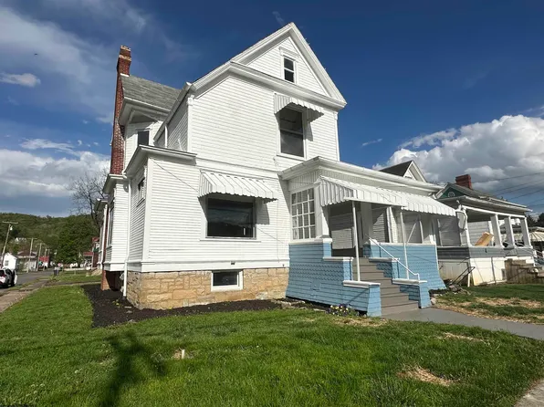 108 Marshall St, Mannington, WV 26582