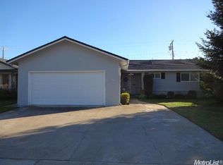 1906 W Pine St, Lodi, CA 95242