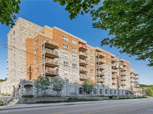 155 Water St S #203, Cambridge, ON N1R 3E3