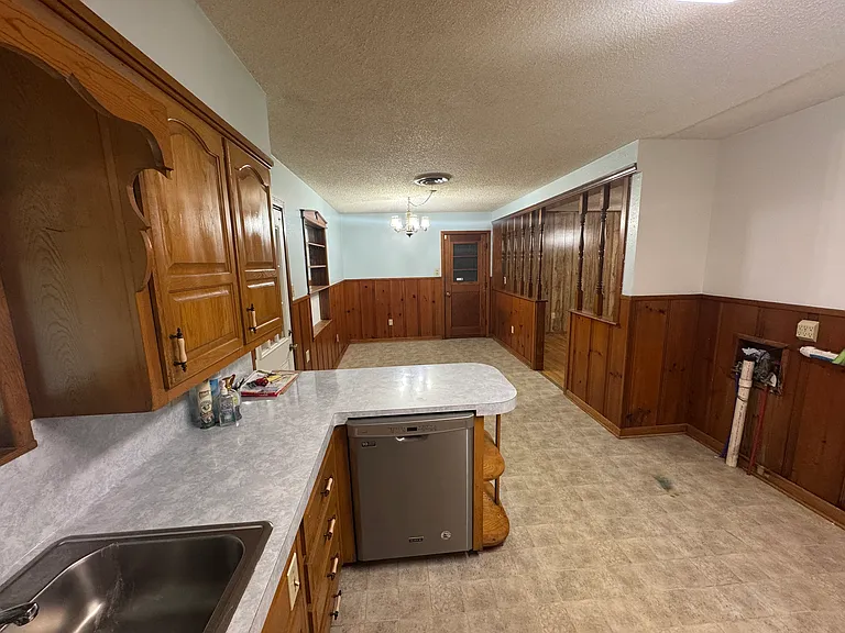 610 N Joyce St — Photo 26