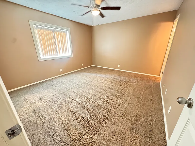 4403 S 27th St #6 — Photo 11
