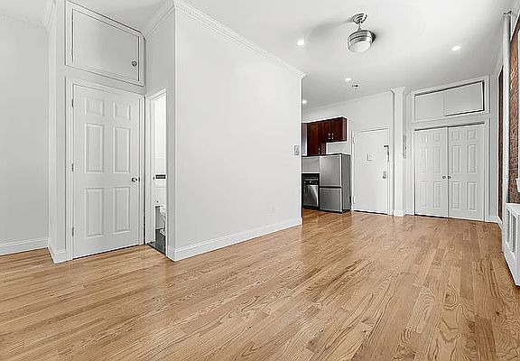 3rd image of 63 E 125th St #3G