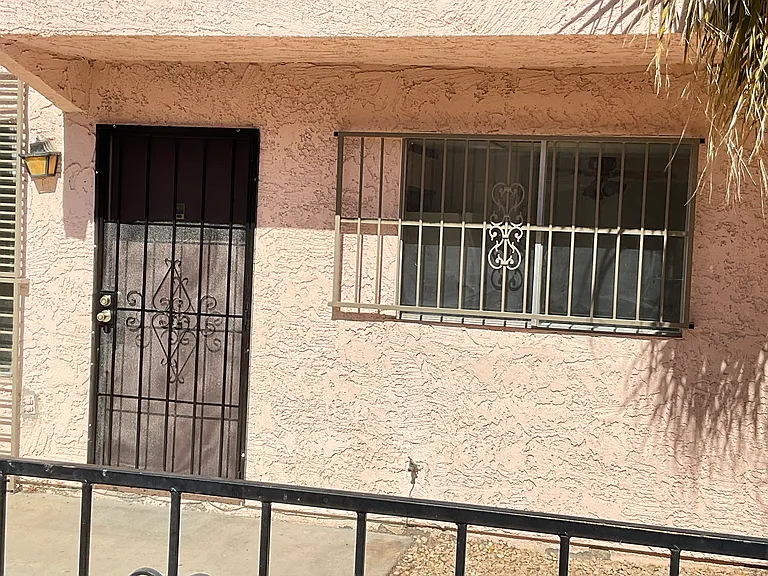 4338 Caliente St #15 — Photo 6