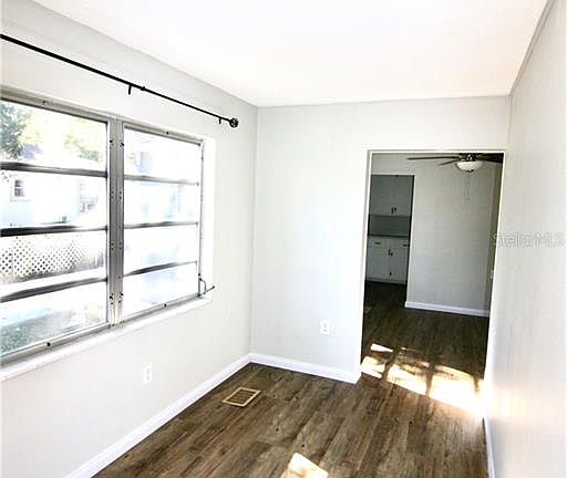 4th image of 608 Massachusetts Ave