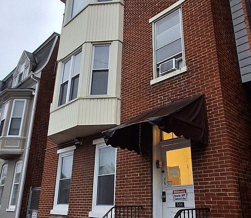 3rd image of 534 W Market St #4