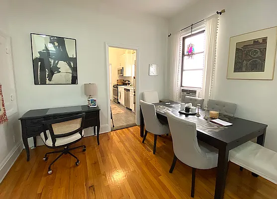 Rented by Compass | media 36