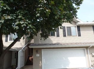 441 Pleasure Creek Dr, Minneapolis, MN 55434