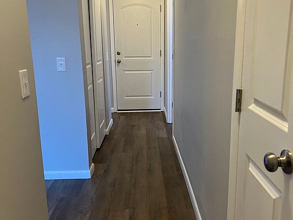 4th image of 4906 Chalet Dr #511