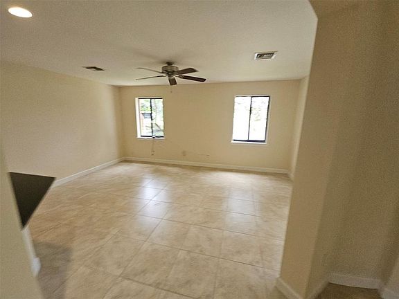 5th image of 6185 Laurel Ln #6185