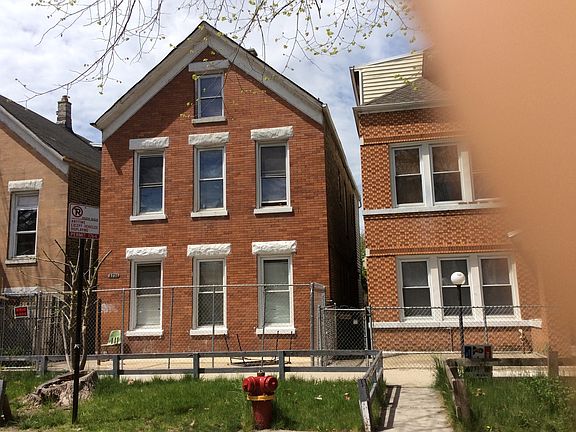 3rd image of 2730 S Christiana Ave