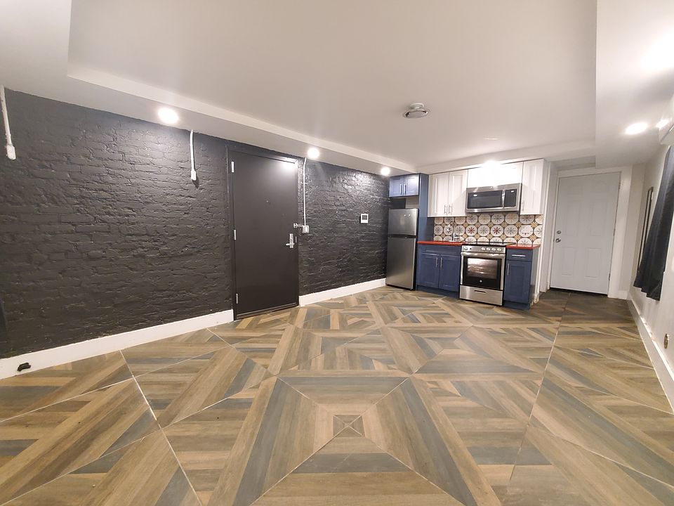 2nd image of 739 Garfield Ave #1B