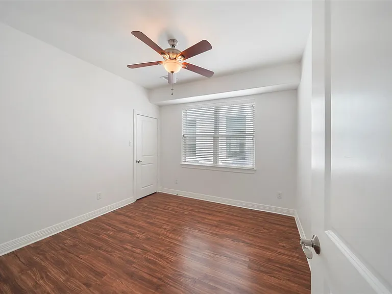 724 Link Rd — Photo 17