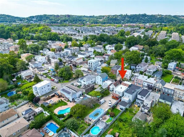 208 Saint Mary's Avenue image 44 of 47