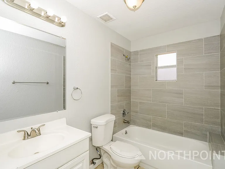 5203 N 39th St — Photo 10