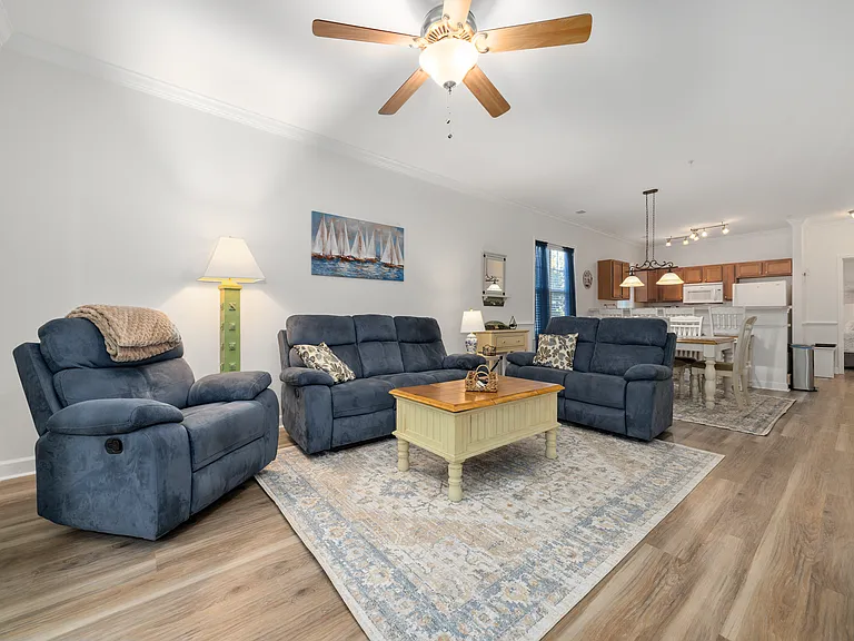 6253 Catalina Dr #1025 — Photo 2