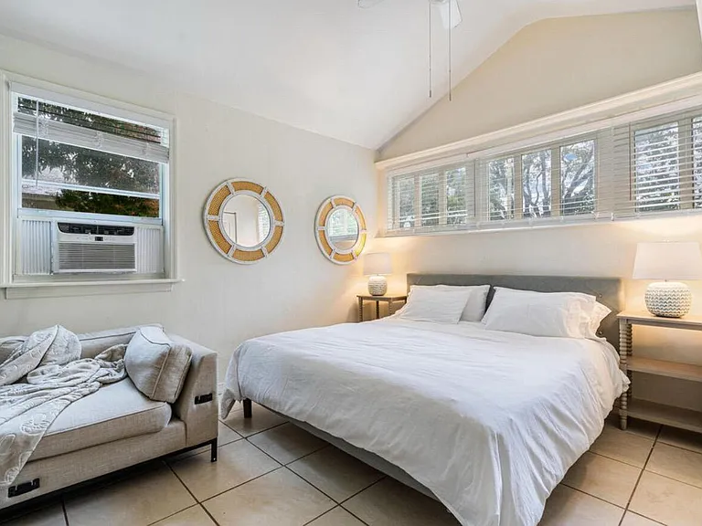 5301 N Flagler Dr — Photo 25