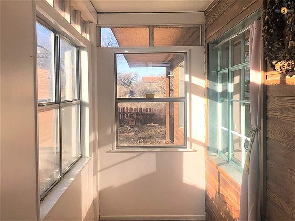 2nd image of 611 E Mesa Ave