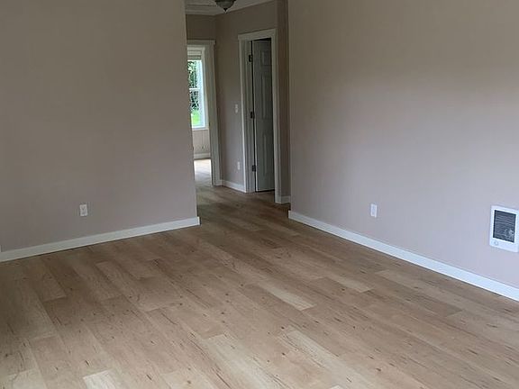 4th image of 2828 SW California St