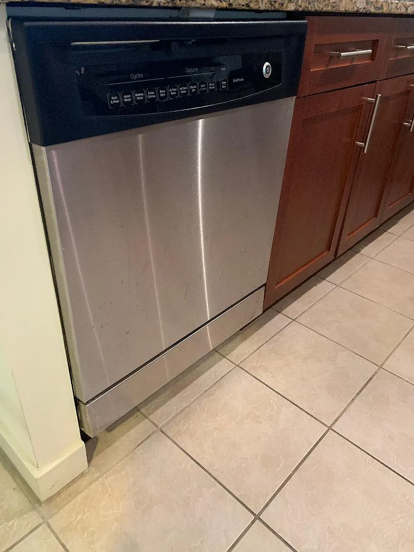 Studio, 425 sqft, $2,095 — Photo 4