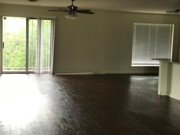 8601 Jacksboro Hwy APT 3