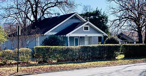 303 N Van Buren St Photo 1