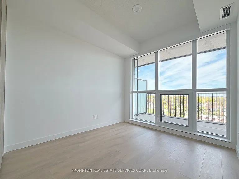 68 Esther Shiner Blvd #909 — Photo 8