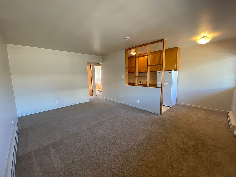 Cortina Apartments - 2001 Eastlake Ave E Seattle WA | Zillow